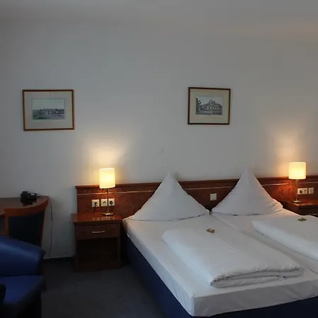 Hotel City 3*
